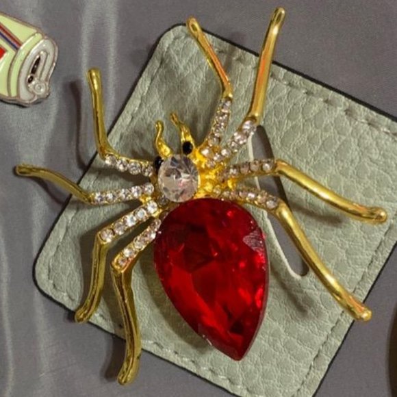 🆕Large Spider Crystal Brooch Pin Gold Red - Picture 3 of 3